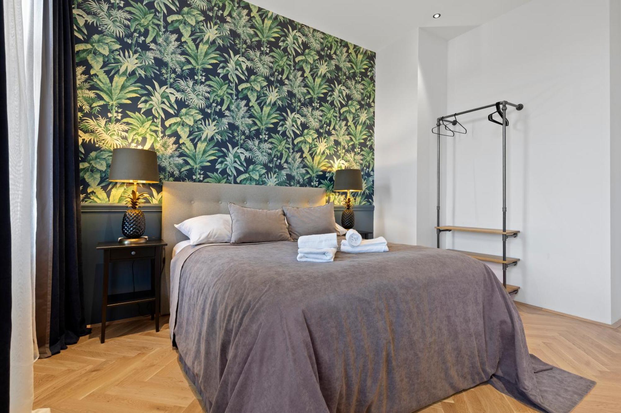 Sgrafit Apartments - Self Check-In เร็ทซ์ ภายนอก รูปภาพ